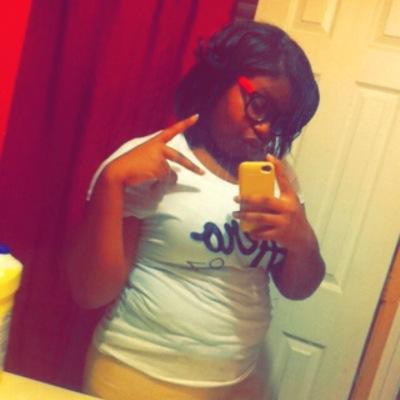 Qveen_D24's profile picture. 