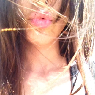 LeanneCarbine's profile picture. 