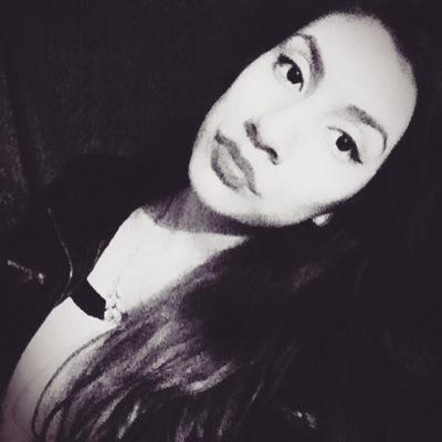 ivonneletty's profile picture. I miss you