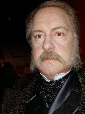 craiggreiwe's profile picture. Does anyone read these things?  RT for no.