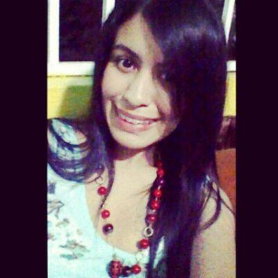 Venezolana 20,estudiante-,locutora en Ritmo 107.5fm..Instagram bastidasyeniree Bbm 79409D5D