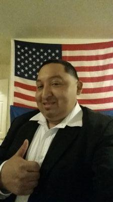 CarlosE3232's profile picture. 