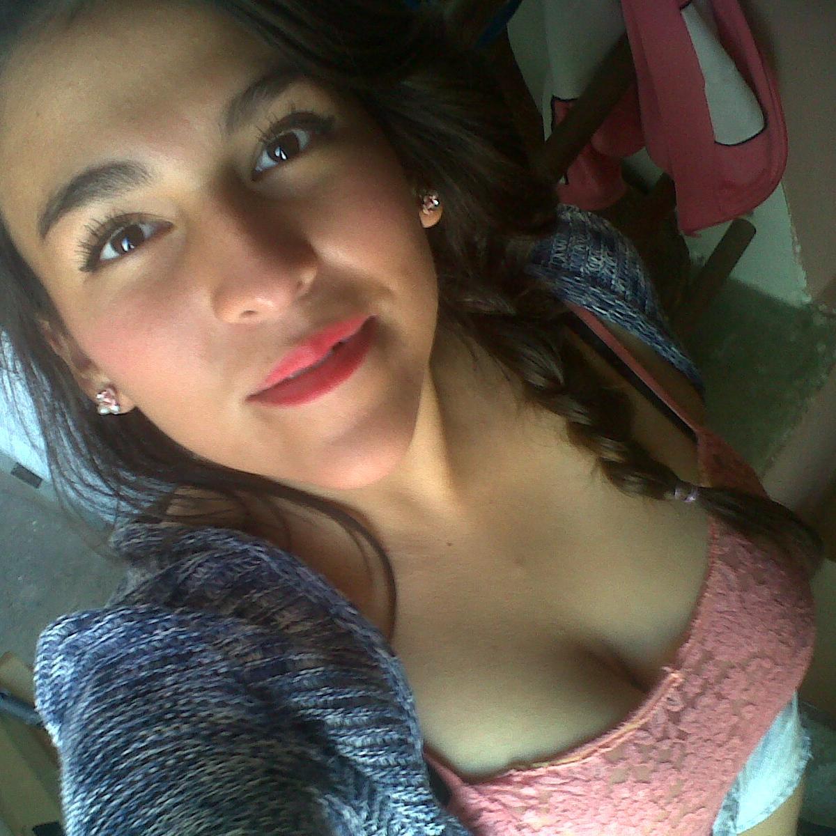 lovely-just be in dream.. Odio las vueltas que da la vida, por que siempre termino vomitando.