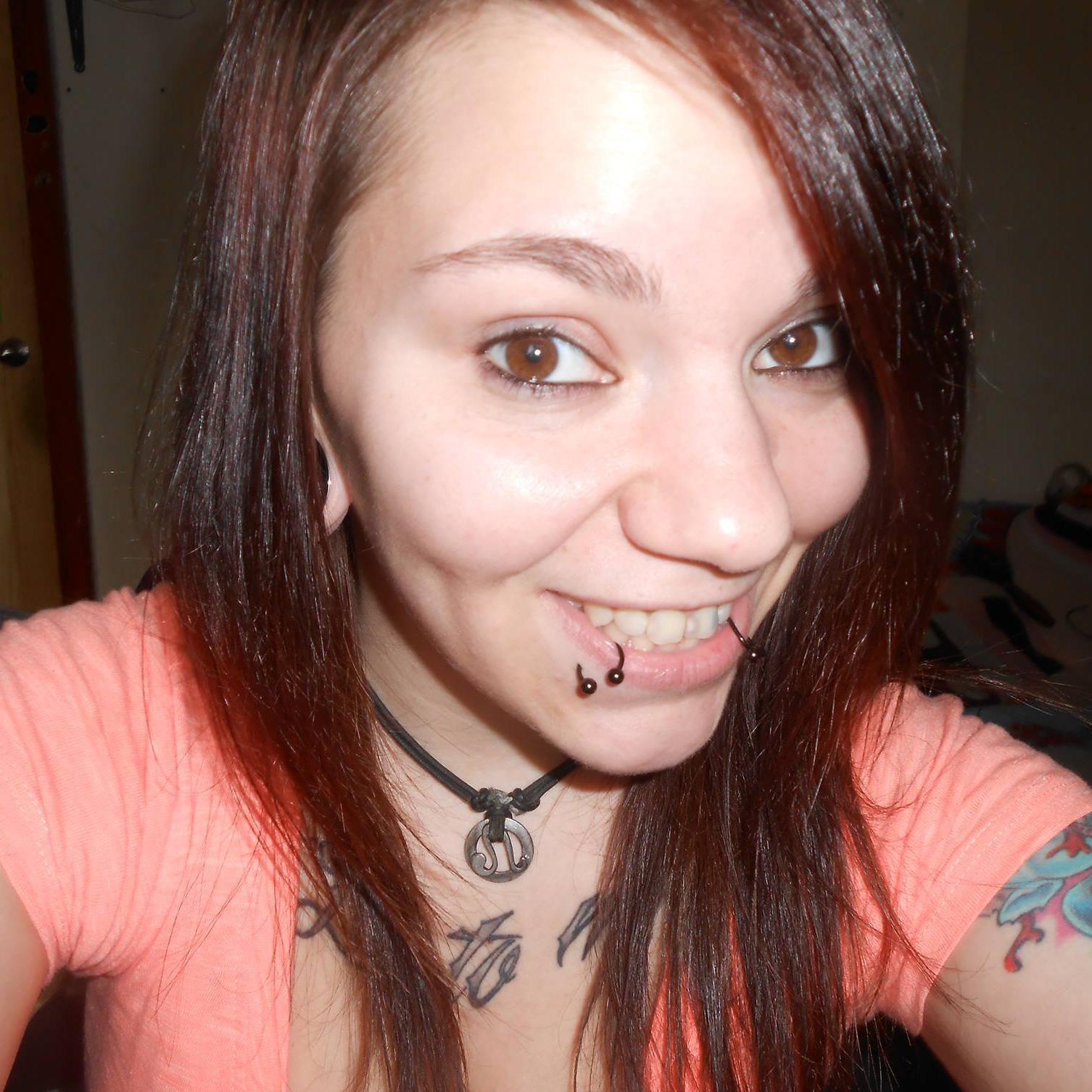 LindseyAllyson_'s profile picture. Hardcore music, Horror movies. 27 years old. 716.