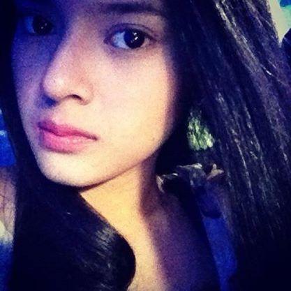 Mahal ko, usap naman tayo kahit dito lang sa Twitter, rereplyan kita, PROMISE! Akin ka lang ahh? Mahal kita. Forever tayo. Promise! :)