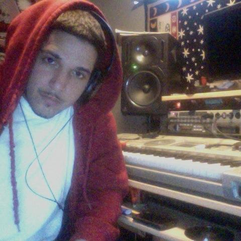 evilution360's profile picture. husband father mc producer engineer all that shit