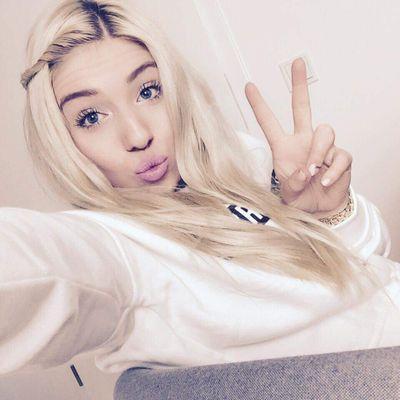 EmbraPorsche's profile picture. 