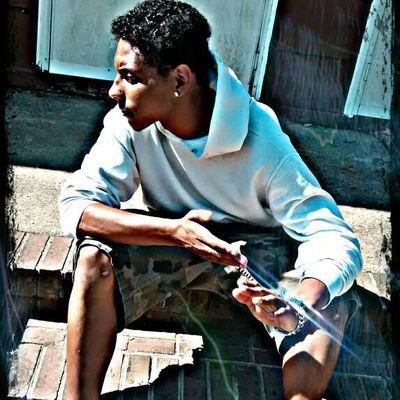 #Team-¥Libra¥®Four score kinda like 64 years in the past smoke hella bud ✊an i got the love for money also a Shoottah so follow an ill follow back #NFGMafia