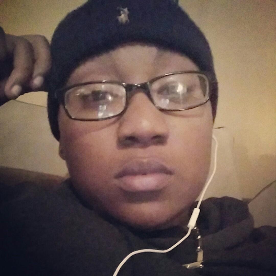 Follow me on Instagram 
@duce2_duce2
Add Me on Snapchat 
@dduce17