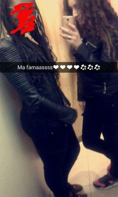 D75Aissa's profile picture. ♡ ~ #TeamBooba  #TeamPSG #Team223 #TeamBarça  #TeamFossette  #TeamFootballeuse #TeamDanceuse #TeamRealMadrid #LovaaLovaa  ~ ♥