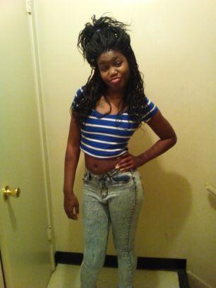 Katelyn14402550's profile picture. im singlewit no kidsi love eatingan going shopingim very laid back i love moviesan talking on the phone☎