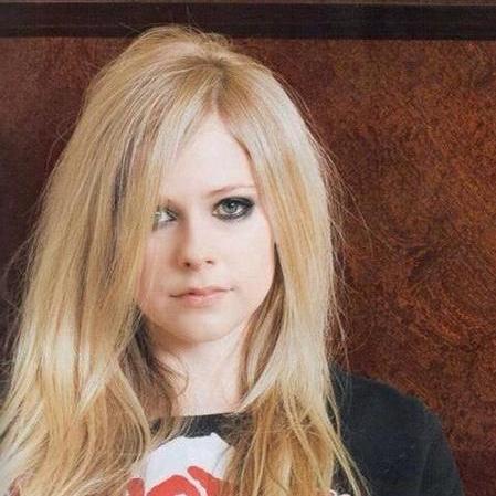 #LittleBlackStars We are always support @AvrilLavigne till the end! olumlu düşünmek ve asla pes