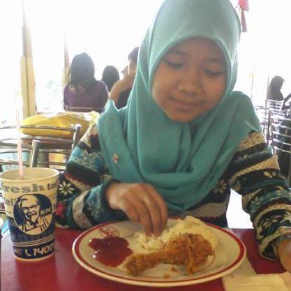 .Seandainya kmu thu isi hatie qw yg sebenernya
.Sesungguhnya aqw sngt setia kpda qmue {}