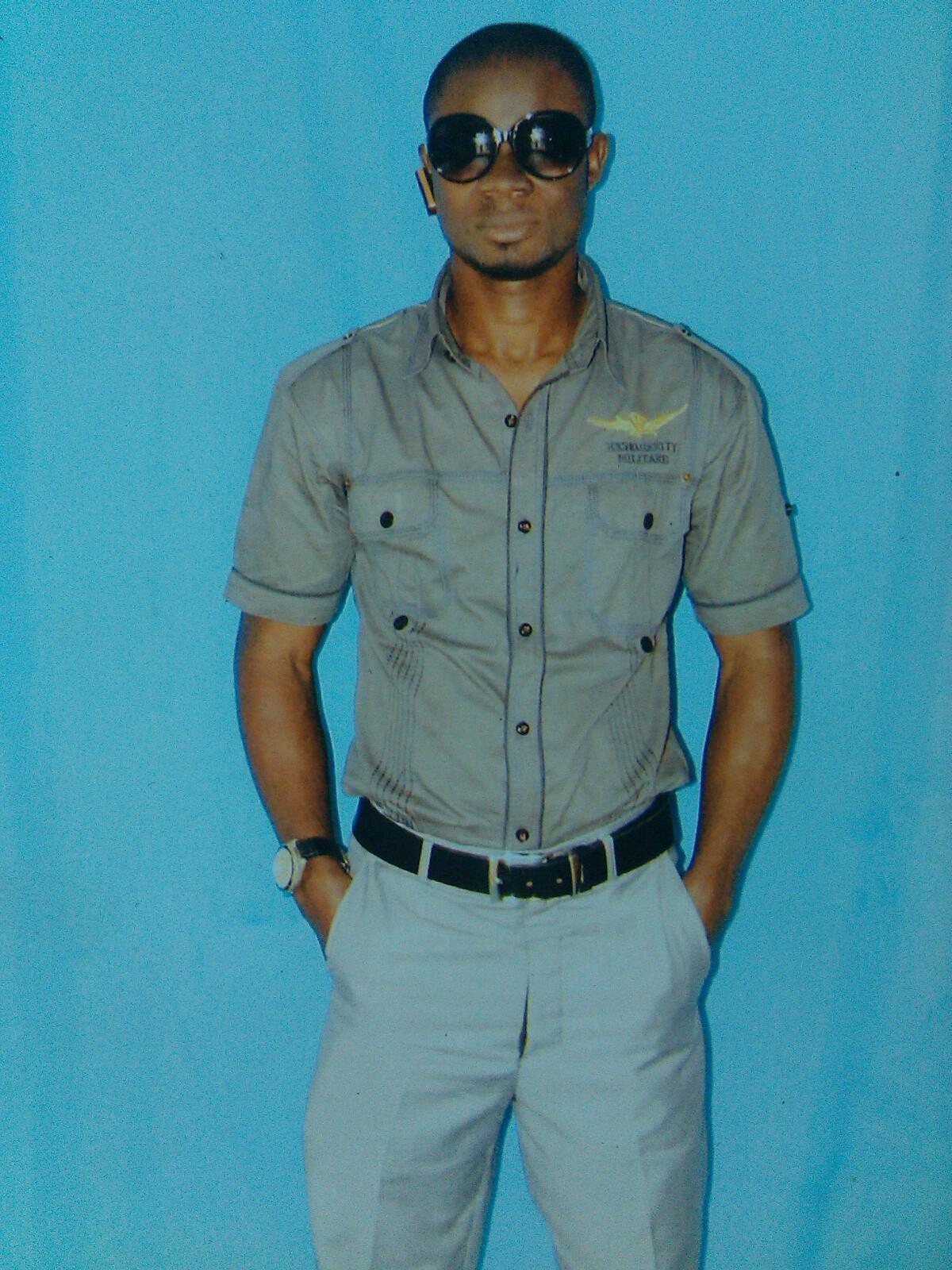 effiomettah's profile picture. 