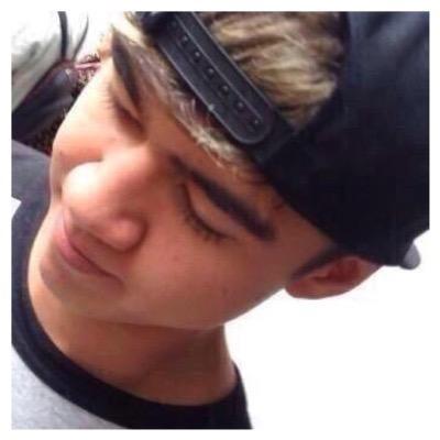 I JUST GAVE YOU A FREE FOLLOW! PLEASE FOLLOW @Iibramuke