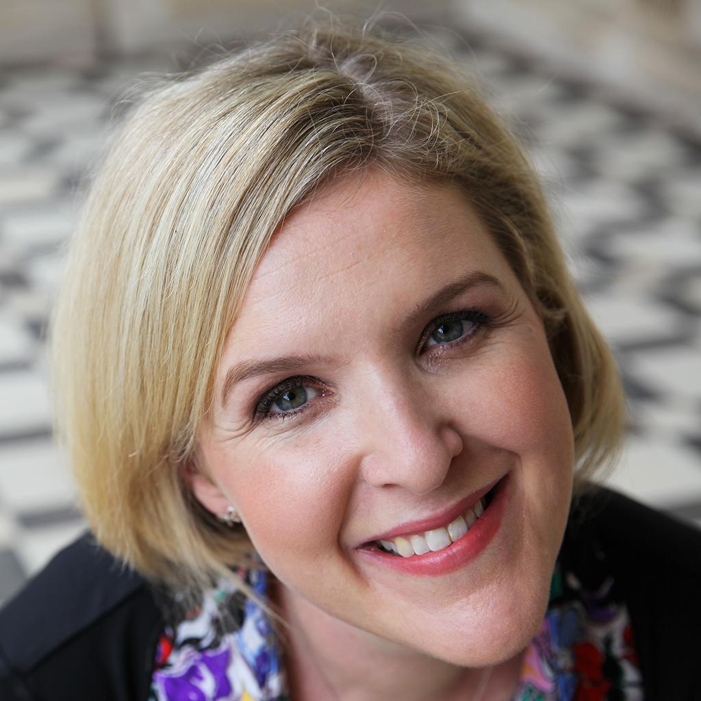 Business Coach and Digital strategist. I now tweet over @lisakate so please come and follow me there!
