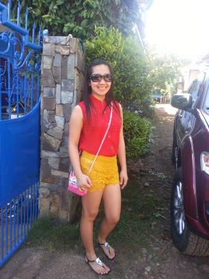 I'm crazy. I'm funny. I'm cute. I'm brave. I'm sweet. I'm cheerful. I'm annoying. I'm just me & I love it that way. .!