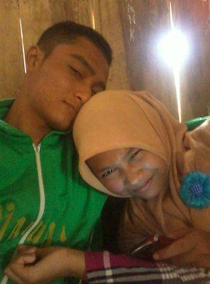 »Nama Lengkap 
AGUNG ZAINUDIN
   »No HP
083866392269
   »Pekerjaan
Pekerja Proyek Kontruksi

»26 Desember 1994