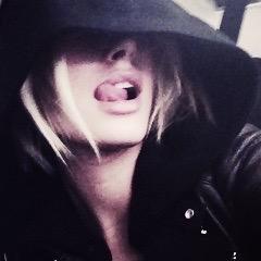 LolaTrbl's profile picture. I'm all yours,Ive got no control