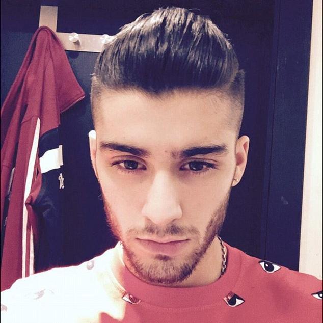LOVE ZAYN he's my babe ilysm.xx❤ Followed by the beautiful @shamilanazir 14/8/14 x And the awesome singer @roachkilla1 2/9/14