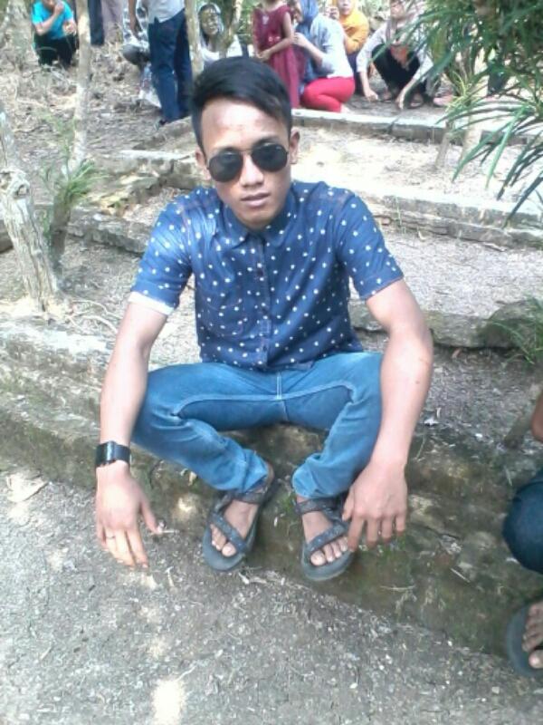 mulyani2442's profile picture. 