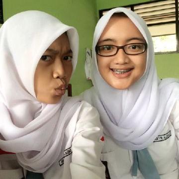 dahliaryan's profile picture. bismillahirohmannirohim|| SHS 2 || X5 - XI IPS 2 - XII IPS 1 || 15 sept || fokus UN