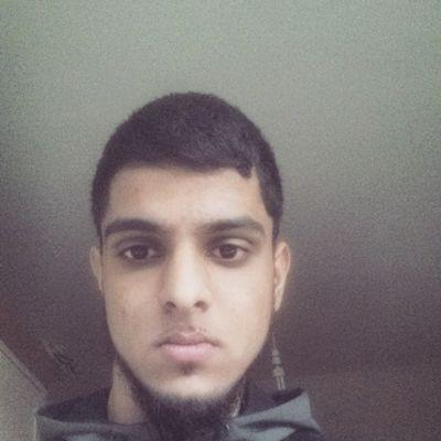 18 
UoH- Law 
Snapchat- tuyabh 
Self Employed- Car Salesman