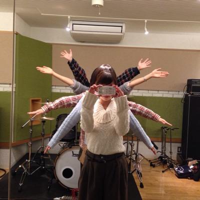 霞みそうなアカペラ5声4年同期ギャルバン。横浜国立大学Stairways所属。 わかめ/ゆな/はなちゃん/まゆ/はりー