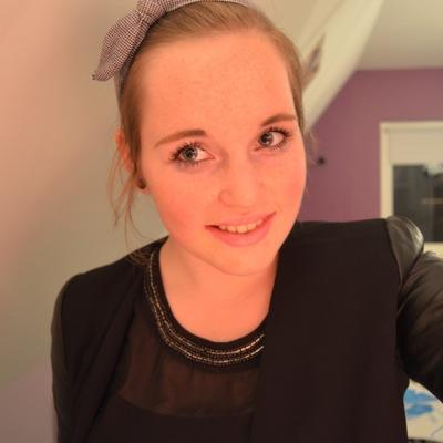 _redrumronnie's profile picture. Made of music, guitars, sunshine and wine. I prefer coffee over people. I run when I'm not playing soccer. Drawing works completely stress-relieving to me.