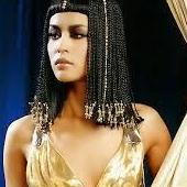 CleopatraVsElizabeth's Queendom Make money blogging!