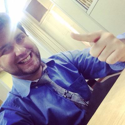 Soy un observador del fútbol, Cantante, Guitarrista y YouTuber
https://t.co/Q6LNhXHGBP…