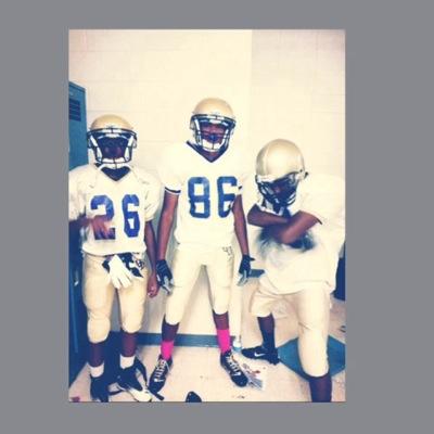RGlll.J #10 UD,18 school and football come first hard work pays off , 1-15-14 braya is my queen,