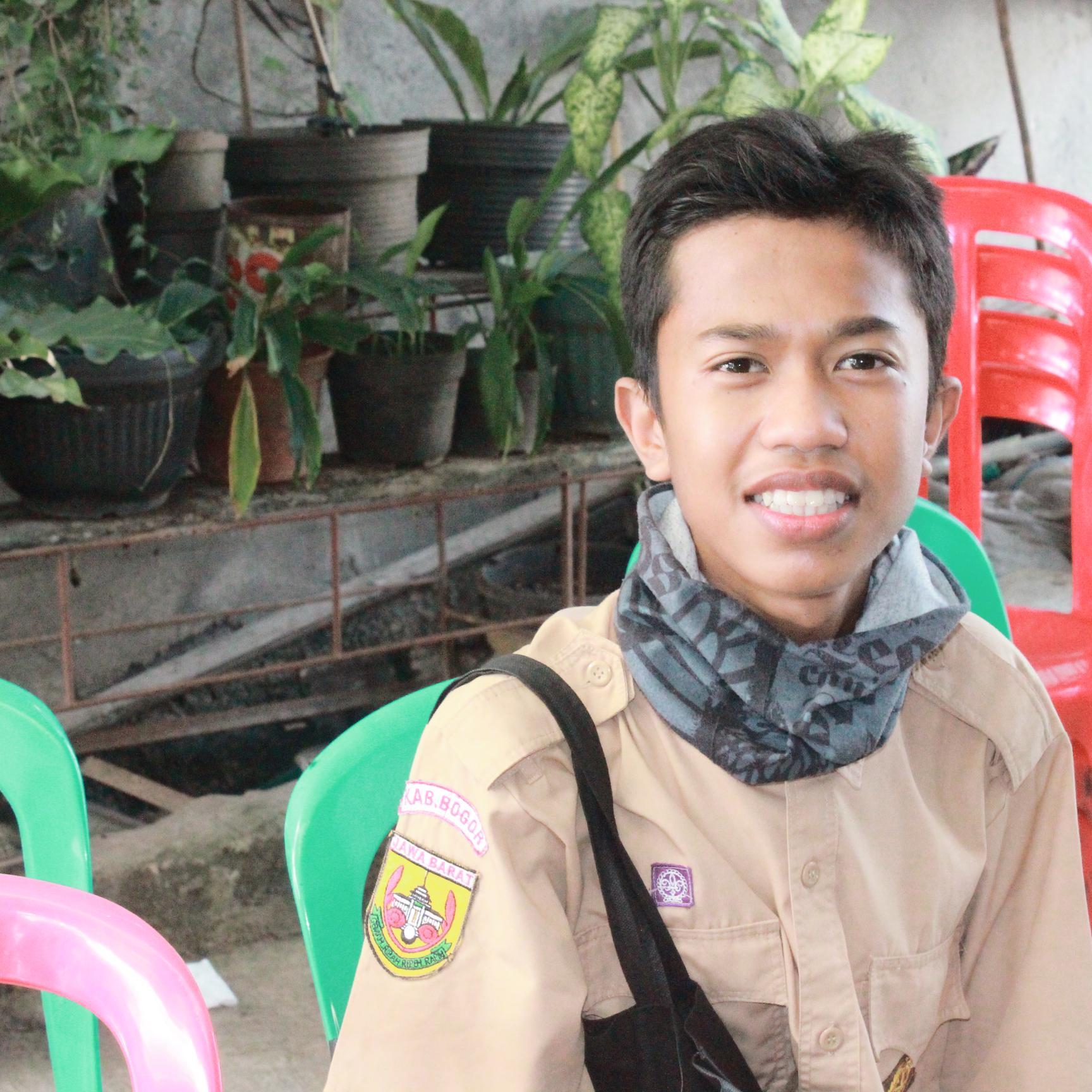 Pria jones :V Undang aja nih 26F51E41 :D |16 november 1999 |gunung putri indonesia◄|