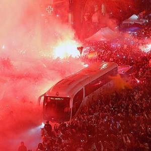 16. MADRIDISTA. OTRA BALA PERDIDA EN EL TAMBOR DE ESTA RULETA RUSA. LINDAS POMPAS DE JABON. LUCHA, CASTA Y HONOR. ONLY RMFC.