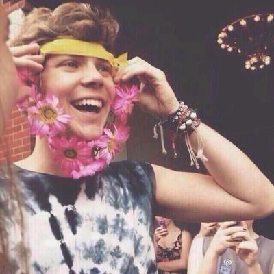 hey, could you rt the link below? i love you