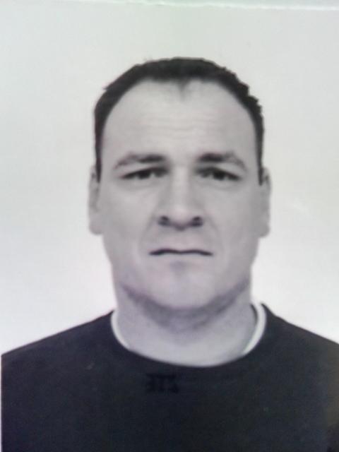 manager de production -passions le rugby, handball le VTT et les sports extrêmes, les voyages .Fan de Banshee et Strike Back