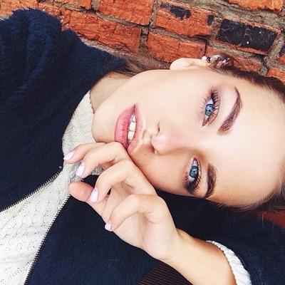 ga aktif , follow @Liviaravida