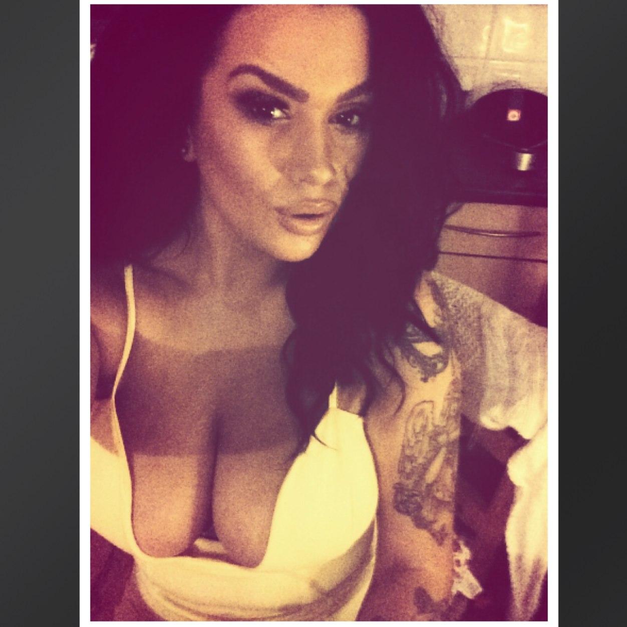 charlottellang's profile picture. Instagram xcharlottelouisex ✌️