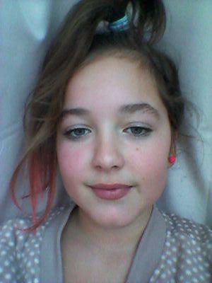 hello im 14 just an ordinary girk