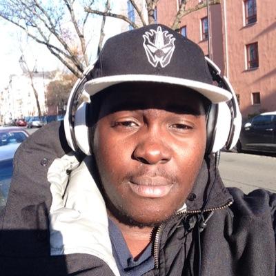 yatinasboy's profile picture. Angola Mostr Word