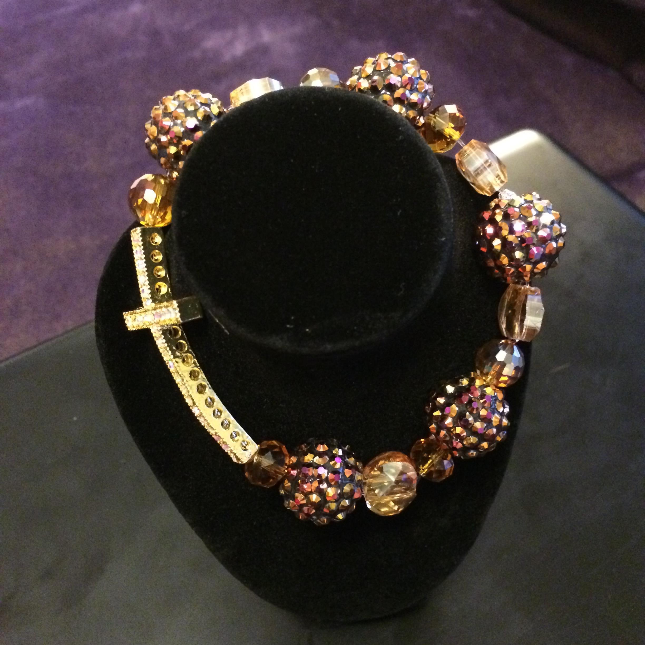 It is our vision to enhance men and women’s lives through fashion. We strive to promote spiritual growth and encourage Christian pride through exquisite jewelry