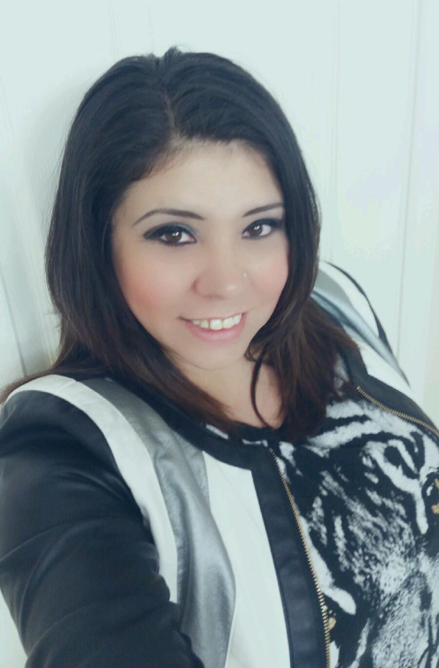 letymartinez98's profile picture. 