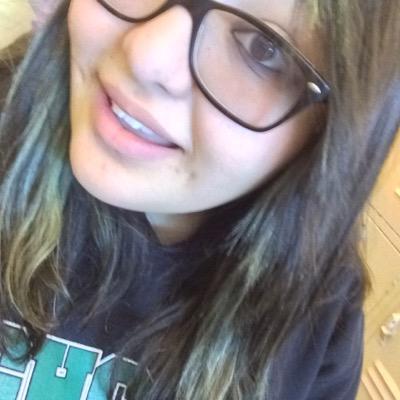 jazminmalik6's profile picture. kik: jazzy_sassy
instagram: xxjazzyx_
punk rock  
bands are bae