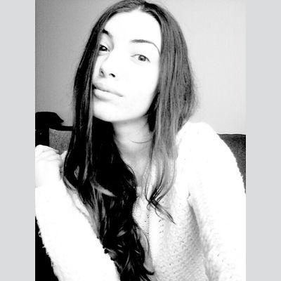 Hi u lil shit I'm Oana.