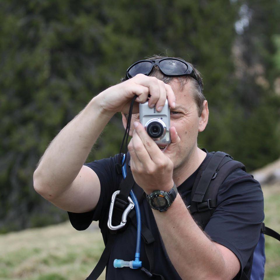 Leading Stevenson advertising, Canon-ist inrait, maniac Formula 1 si de drumetii montane