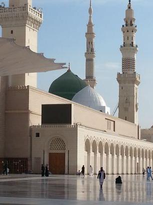 ‏اللهم اتنا في الدنيا حسنه وفي الاخرة حسنه وقنا عذاب النار '