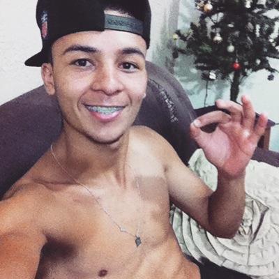 • Baixista I Banda Atitude & Fé• •Snap:Matheusberbardo20• •Insta:Matheusbernardo20-BandaAtitude&Fé•