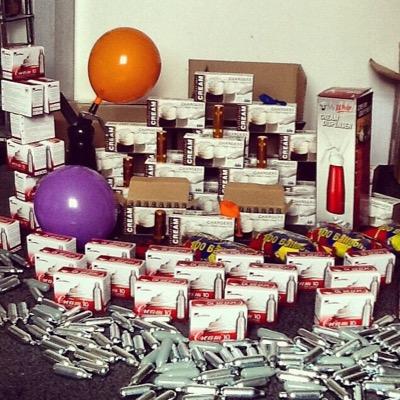 Essex/London based‼️ £10 a box of 24, £10 a crackerinstagram- 24hour_laughinggas fastest deliveries get calling 07946348396 deals on over 5 boxes‼️