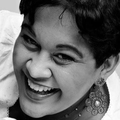 lieslvwl's profile picture. Think Create Dream Simplify Design Play Love Feel Read is what I do with Family Friends Business Strategy Technology Music Words Problems Life!