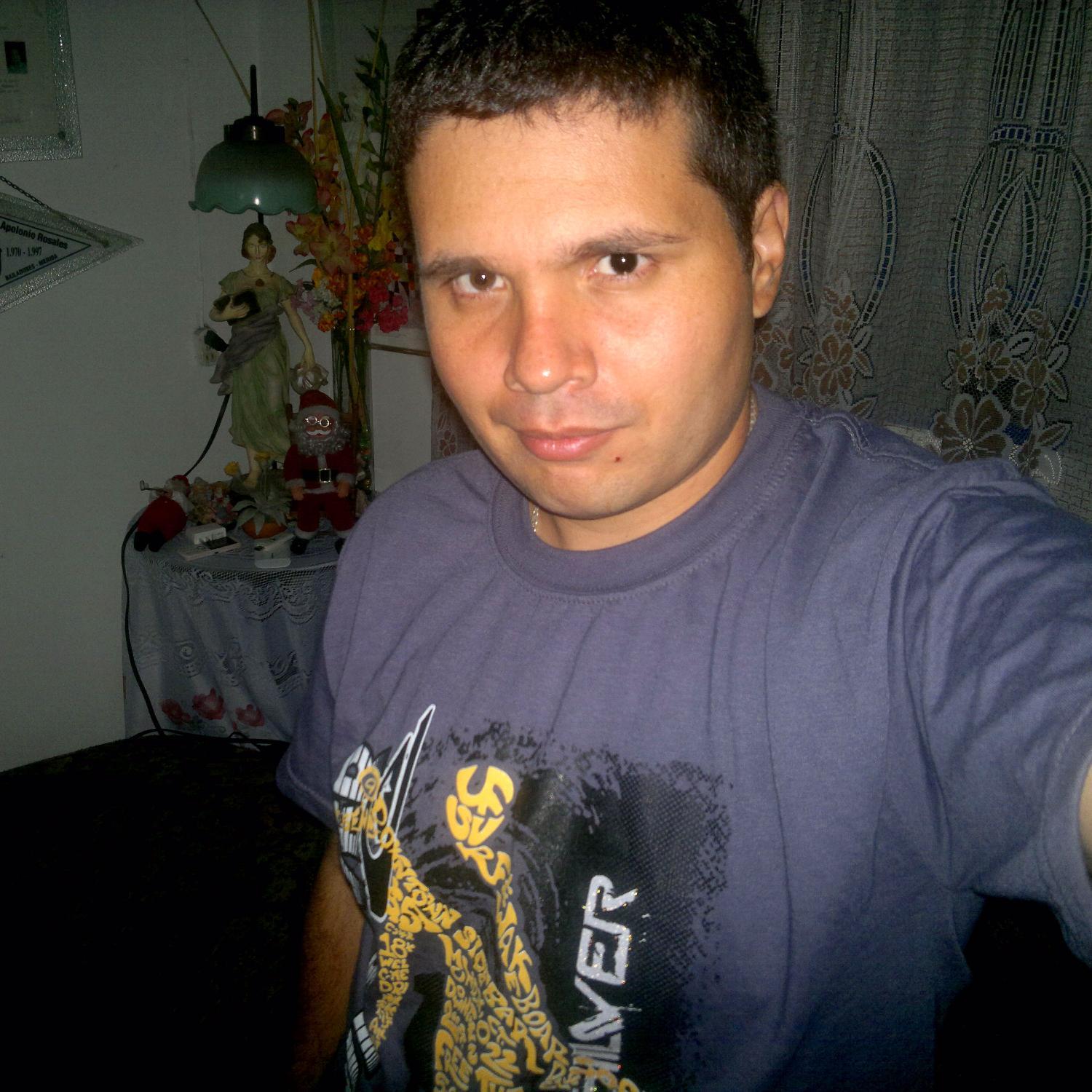 Soy uno mas, pero a la vez soy solo uno!!!!
http://t.co/4jgW2iCqAz